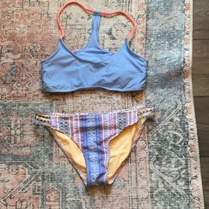 Super cute women’s swimsuit!